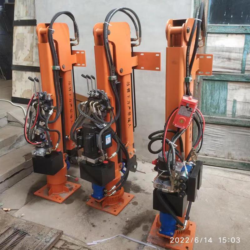 海勃湾区重汽蓝牌随车吊 3.2吨 国六动力强 液压驱动 农用自卸起重机